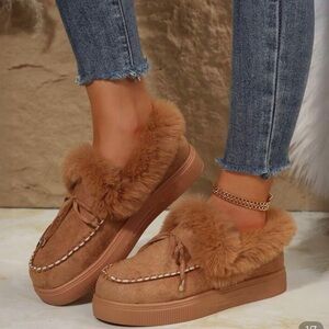 Women's Tan Moccasins with Faux Fur Lining